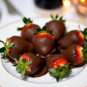 Fresas con chocolate amargo KETO SIN AZUCAR 200g